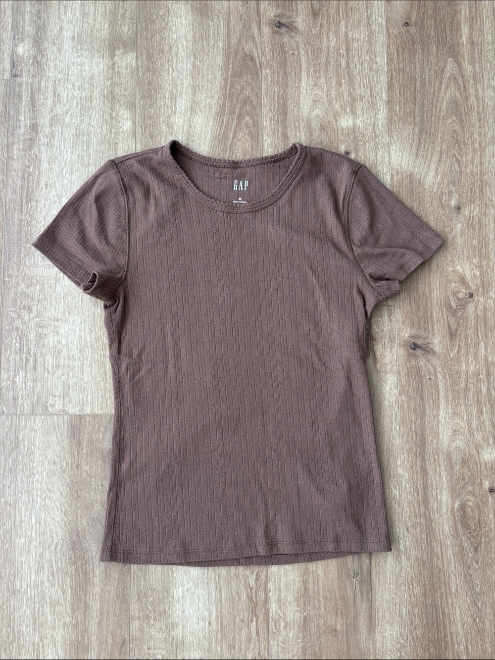 GAP Women's Short Sleeve Ribbed Pointelle Tee in Chocolate Brown size medium